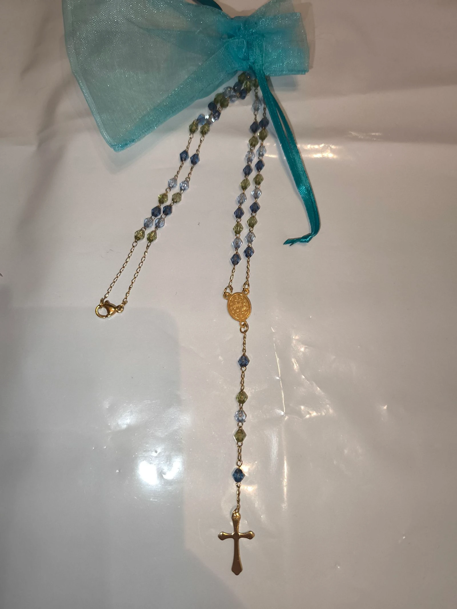 Collier Chapelet perle croix 
